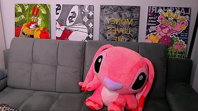 queenofthesense  online show from March 2026 04:12:02 PM