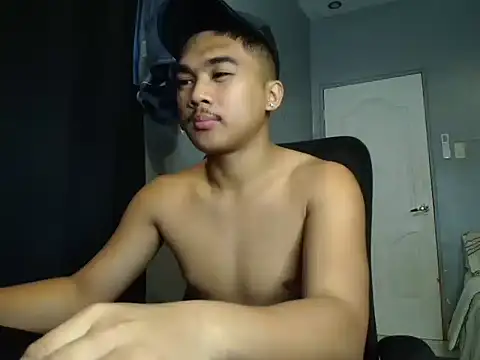 Snapshot of pinoyAdrianneXXX chatting on April 2026 03:20:01 AM pinoyAdrianneXXX online show from April 2026 03:20:01 AM