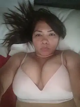 Snapshot of hiilarybrown chatting on February 2026 08:09:02 PM hiilarybrown online show from February 2026 08:09:02 PM