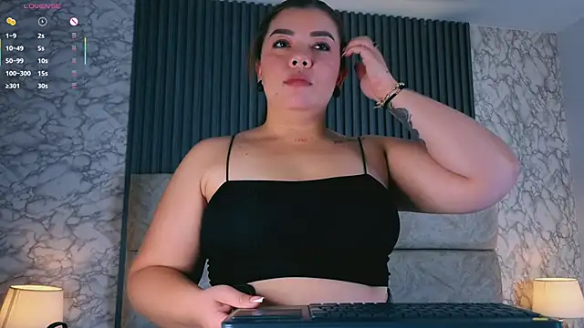 leilapons online show from May 2026 04:45:01 PM