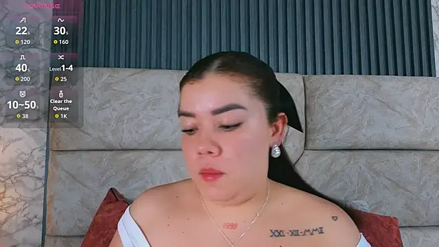 leilapons online show from June 2026 07:35:01 PM