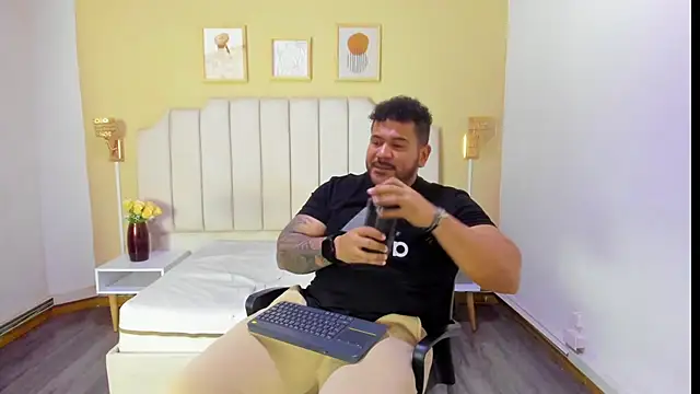 michael hill1 online show from October 2025 07:43:01 PM