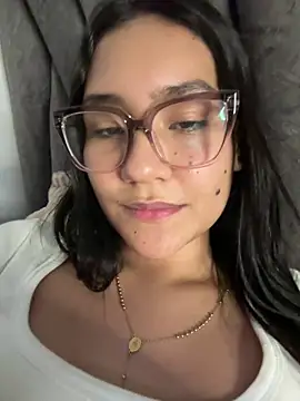 noa moon online show from May 2026 03:06:01 PM