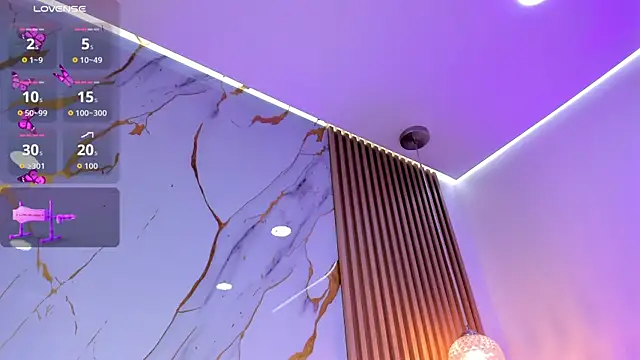 alissaowens  online show from December 2025 11:51:01 AM