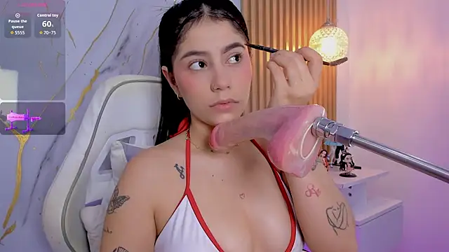alissaowens  online show from June 2026 11:08:01 AM