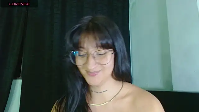 EVAH LEE  online show from March 2026 08:19:01 AM