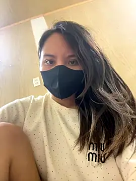 Snapshot of -Mie-xxx chatting on October 2025 11:39:02 AM -Mie-xxx online show from October 2025 11:39:02 AM