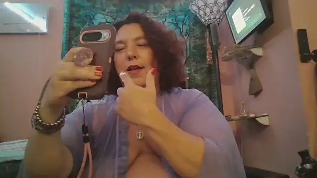 lil-gemini-hippy online show from May 2026 05:03:02 AM