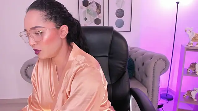 Sharon breezee online show from February 2026 06:28:02 AM