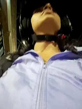 Snapshot of Amber-Sweett chatting on October 2025 04:47:01 AM Amber-Sweett online show from October 2025 04:47:01 AM