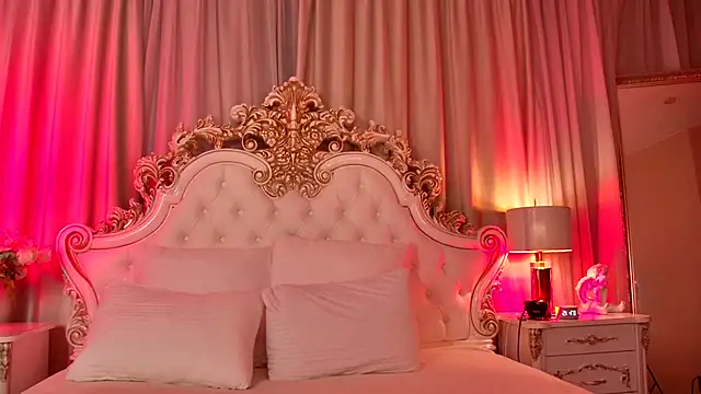 MeganStrain online show from December 2025 03:13:02 AM