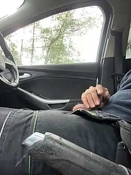 Snapshot of your_bi_slave chatting on September 2025 01:32:01 PM your bi slave online show from September 2025 01:32:01 PM