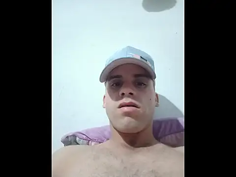 Snapshot of alex-golden chatting on December 2025 02:16:02 AM alex-golden online show from December 2025 02:16:02 AM