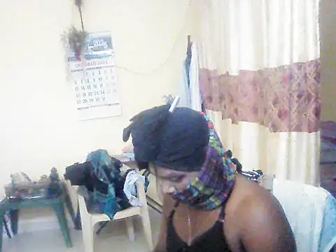 Snapshot of femboyslqueen chatting on October 2025 06:57:01 AM femboyslqueen online show from October 2025 06:57:01 AM