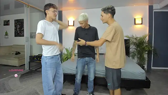 Snapshot of Bisexlifehot__ chatting on September 2025 10:58:02 PM Bisexlifehot online show from September 2025 10:58:02 PM