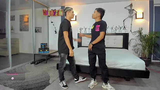 Snapshot of Bisexlifehot__ chatting on October 2025 10:53:02 PM Bisexlifehot online show from October 2025 10:53:02 PM