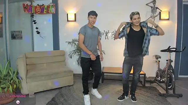 Snapshot of Bisexlifehot__ chatting on October 2025 11:16:01 PM Bisexlifehot online show from October 2025 11:16:01 PM