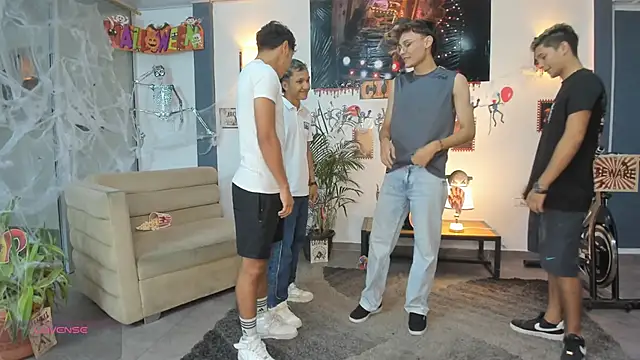 Snapshot of Bisexlifehot__ chatting on October 2025 11:09:01 PM Bisexlifehot online show from October 2025 11:09:01 PM