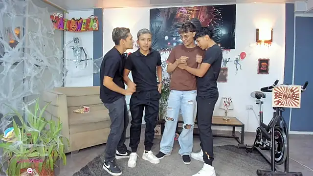 Snapshot of Bisexlifehot__ chatting on October 2025 11:07:01 PM Bisexlifehot online show from October 2025 11:07:01 PM