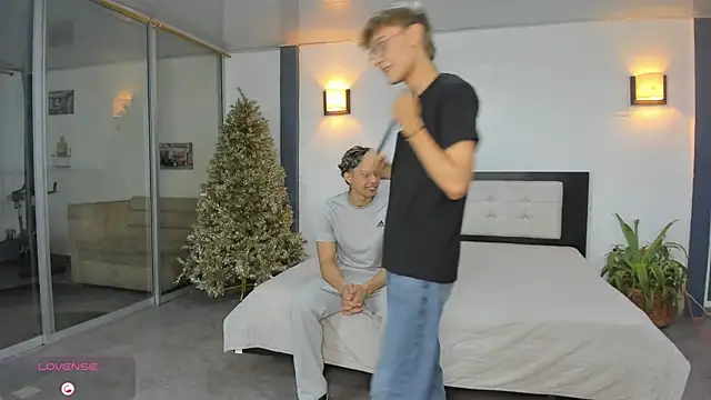 Snapshot of Bisexlifehot__ chatting on November 2025 11:15:01 PM Bisexlifehot online show from November 2025 11:15:01 PM