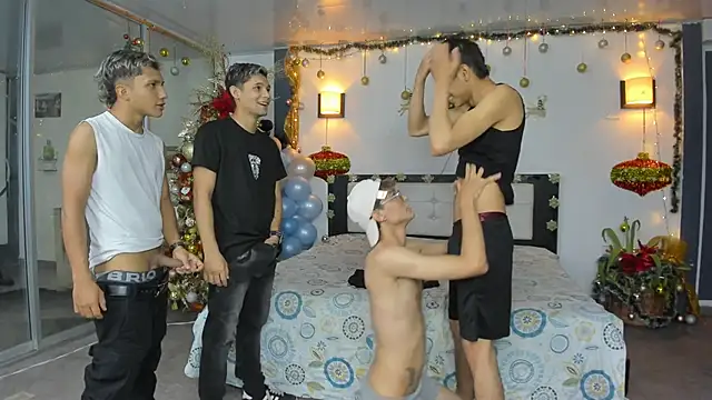 Snapshot of Bisexlifehot__ chatting on December 2025 11:20:02 PM Bisexlifehot online show from December 2025 11:20:02 PM