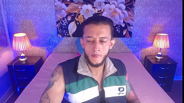 Snapshot of jonas_conor chatting on September 2025 07:59:01 PM jonas conor online show from September 2025 07:59:01 PM