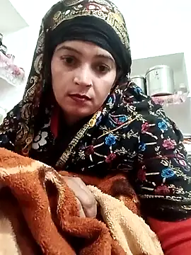 Snapshot of Chhaya_hot chatting on November 2025 03:27:02 AM Chhaya hot online show from November 2025 03:27:02 AM