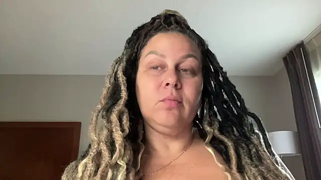 number1slut online show from May 2026 09:42:02 PM