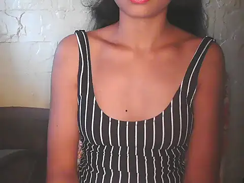 Ankita Chandel online show from November 2025 08:24:01 AM