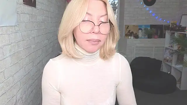 Wendy Waves online show from October 2025 11:25:01 AM