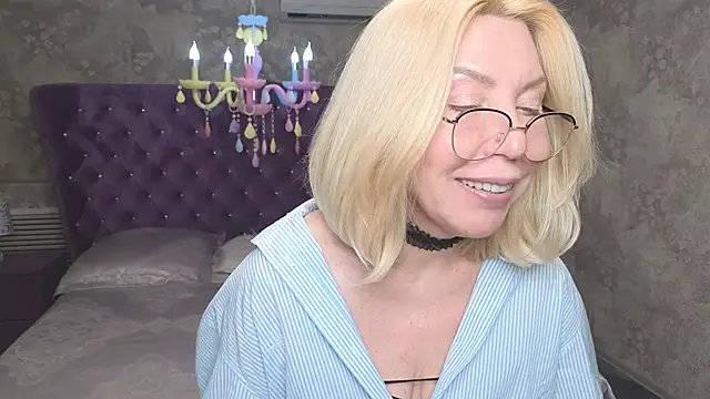 Wendy Waves online show from December 2025 11:17:01 AM