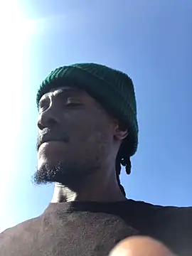 Snapshot of cuminsidebby chatting on October 2025 06:05:01 AM cuminsidebby online show from October 2025 06:05:01 AM