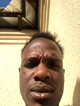 Snapshot of cuminsidebby chatting on December 2025 04:31:02 AM cuminsidebby online show from December 2025 04:31:02 AM