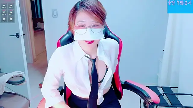 hyeony s96 online show from October 2025 12:00:02 PM