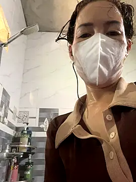 Old girl online show from September 2025 04:07:01 AM