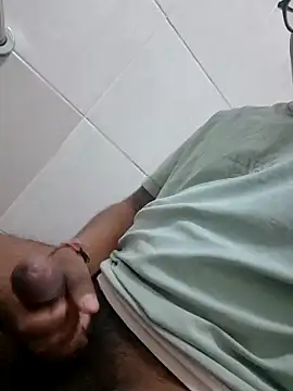 Wizard6915 online show from March 2026 04:54:02 PM