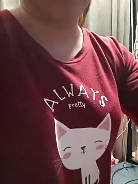 hihiakiko online show from November 2025 02:16:01 PM