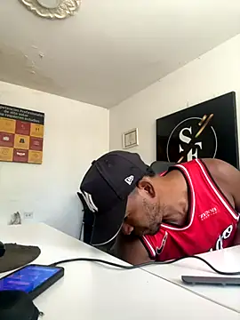 Snapshot of AndyCalifornia1 chatting on September 2025 03:05:01 PM AndyCalifornia1 online show from September 2025 03:05:01 PM