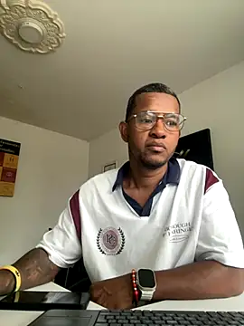 Snapshot of AndyCalifornia1 chatting on October 2025 12:58:01 PM AndyCalifornia1 online show from October 2025 12:58:01 PM