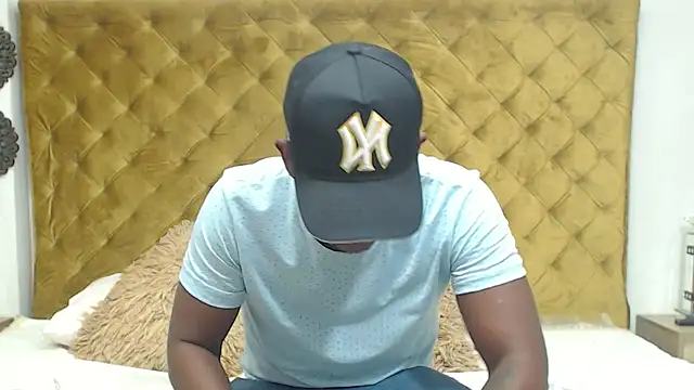 Snapshot of AndyCalifornia1 chatting on October 2025 12:31:01 PM AndyCalifornia1 online show from October 2025 12:31:01 PM