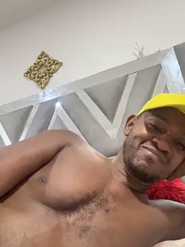 Snapshot of AndyCalifornia1 chatting on October 2025 01:07:02 AM AndyCalifornia1 online show from October 2025 01:07:02 AM