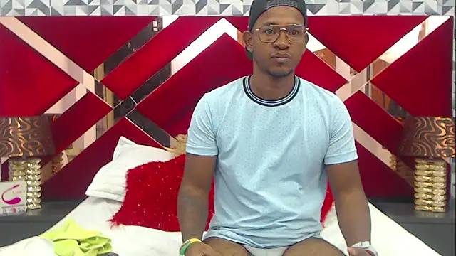 Snapshot of AndyCalifornia1 chatting on November 2025 12:59:01 PM AndyCalifornia1 online show from November 2025 12:59:01 PM