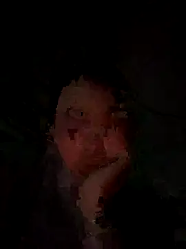 Snapshot of Nhung584 chatting on November 2025 11:16:01 PM Nhung584 online show from November 2025 11:16:01 PM