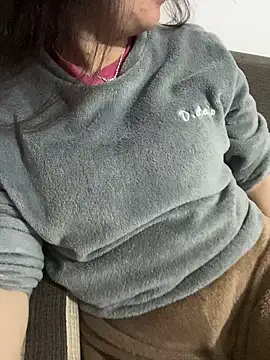 Snapshot of Nhung584 chatting on February 2026 01:27:02 PM Nhung584 online show from February 2026 01:27:02 PM