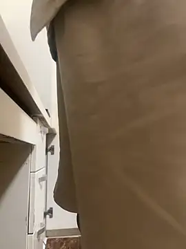 sonwmelt1 online show from September 2025 06:04:02 AM