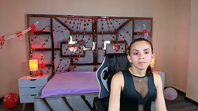 Snapshot of Mia_Esposito2 chatting on September 2025 10:10:02 PM Mia Esposito2 online show from September 2025 10:10:02 PM