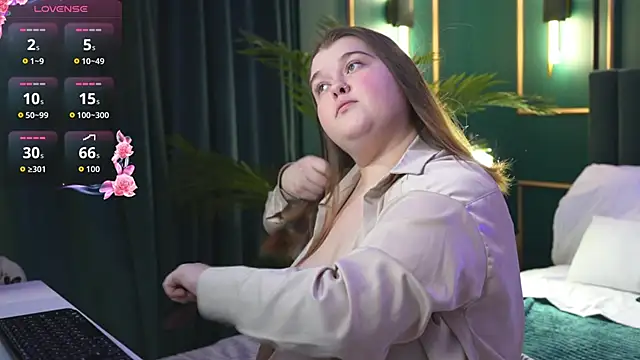 Mia Ray online show from November 2025 05:48:01 PM