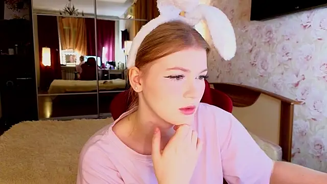 Jenny Skinner20 online show from November 2025 05:19:01 PM