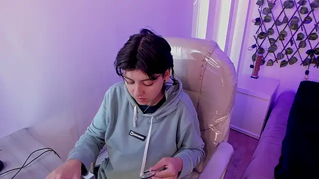 Snapshot of Nathaly_ds chatting on October 2025 08:14:02 PM Nathaly ds online show from October 2025 08:14:02 PM