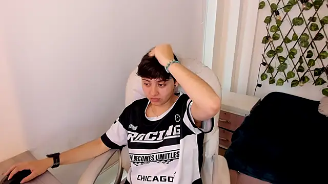 Snapshot of Nathaly_ds chatting on November 2025 07:40:02 PM Nathaly ds online show from November 2025 07:40:02 PM